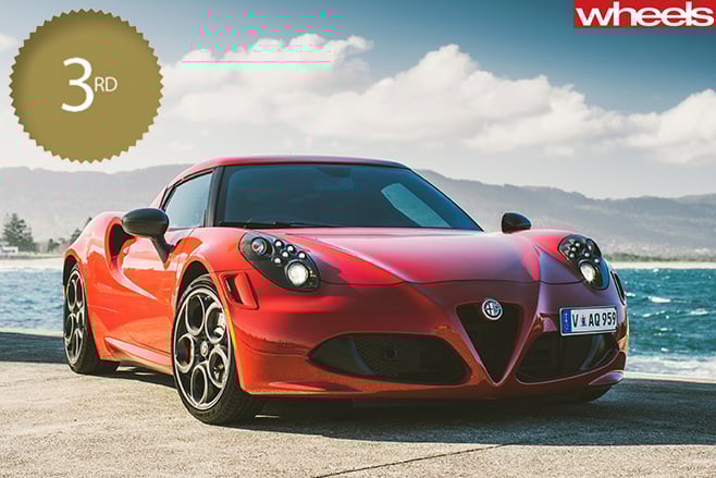 2016-Alfa -Romeo -4C-front -side