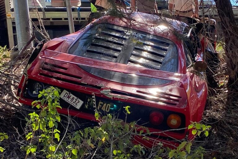 ferrari f40 crash 2020