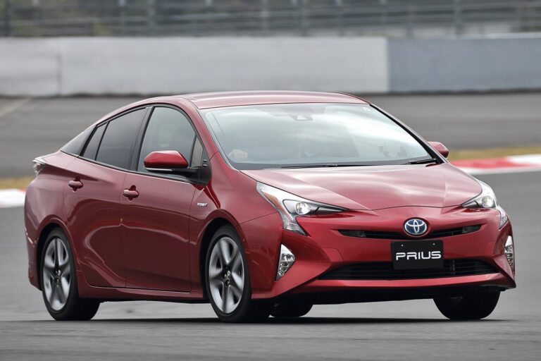 2016 red Toyota Prius