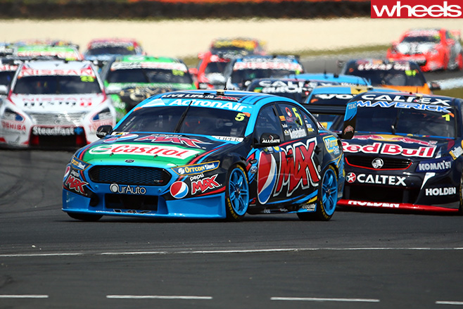 Mark -Winterbottom -V8-Supercars -driving