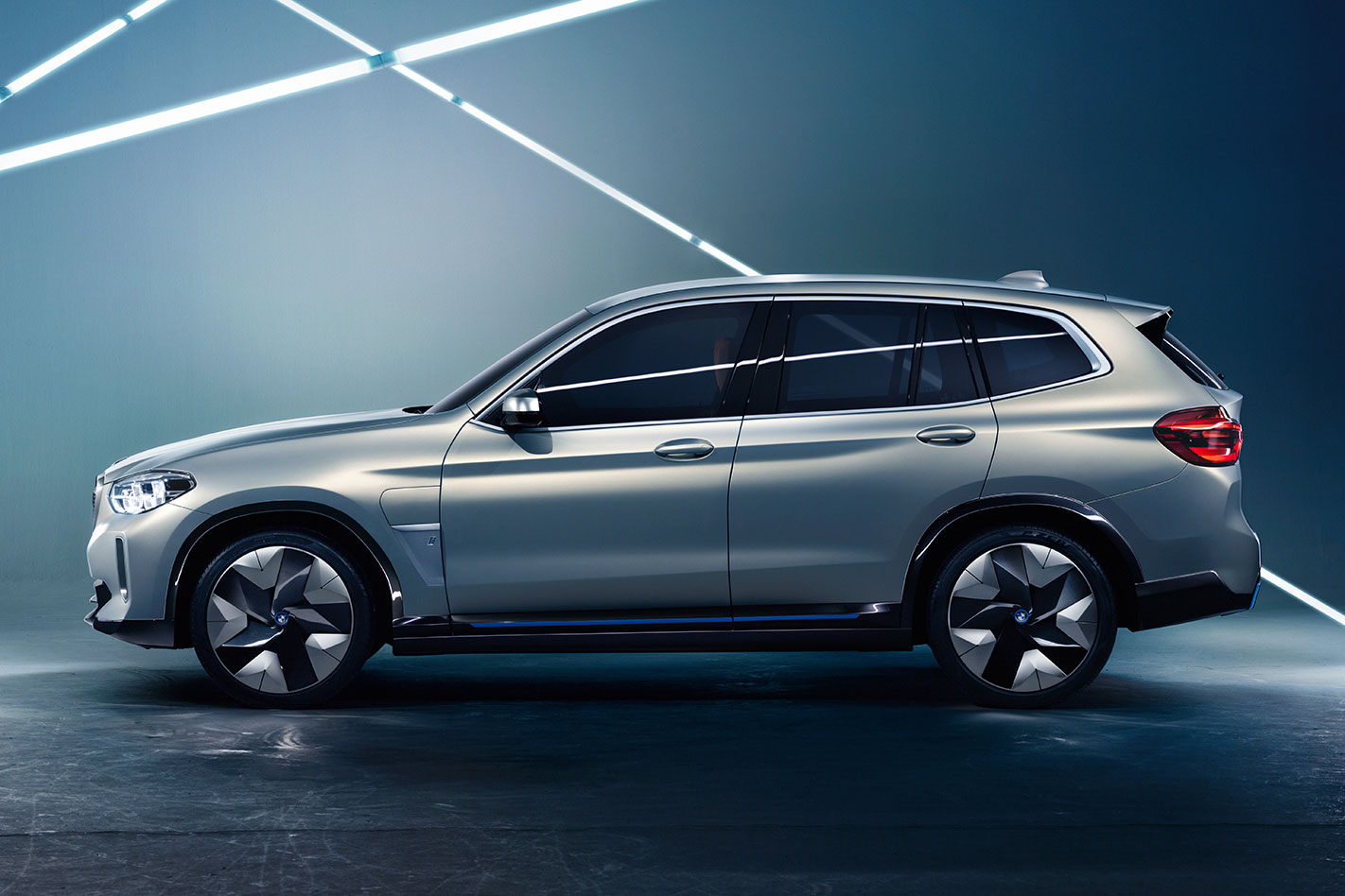 2018 BMW iX3 Concept