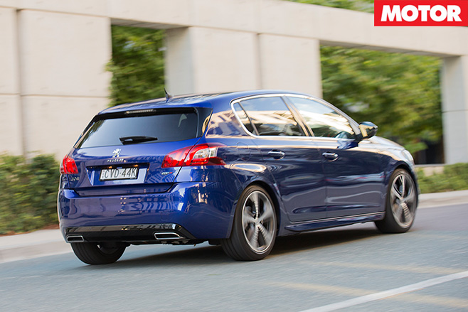 Peugeot 308 GT rear