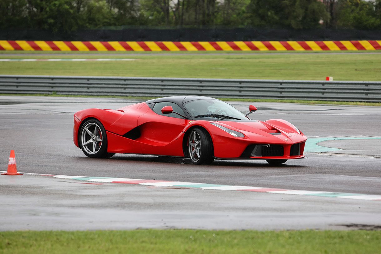 Hypercar hoon
