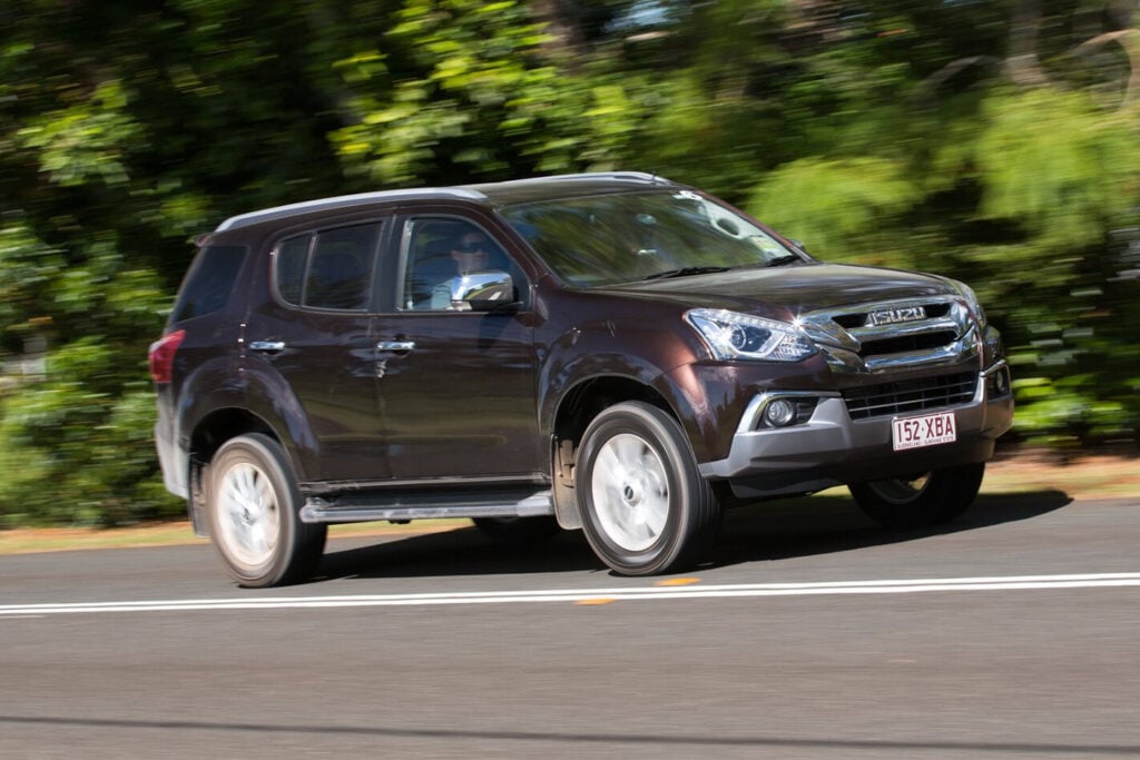 2017 Isuzu MU-X review
