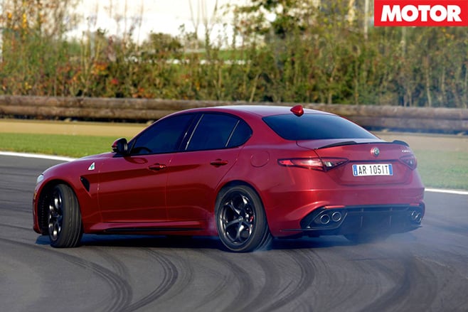 2017-Alfa -Romeo -Giulia -QV-rear