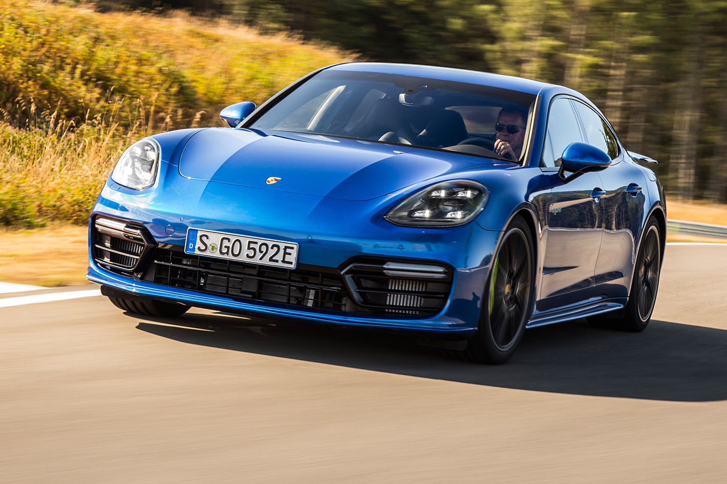 2017 Porsche Panamera Turbo S E-Hybrid driving
