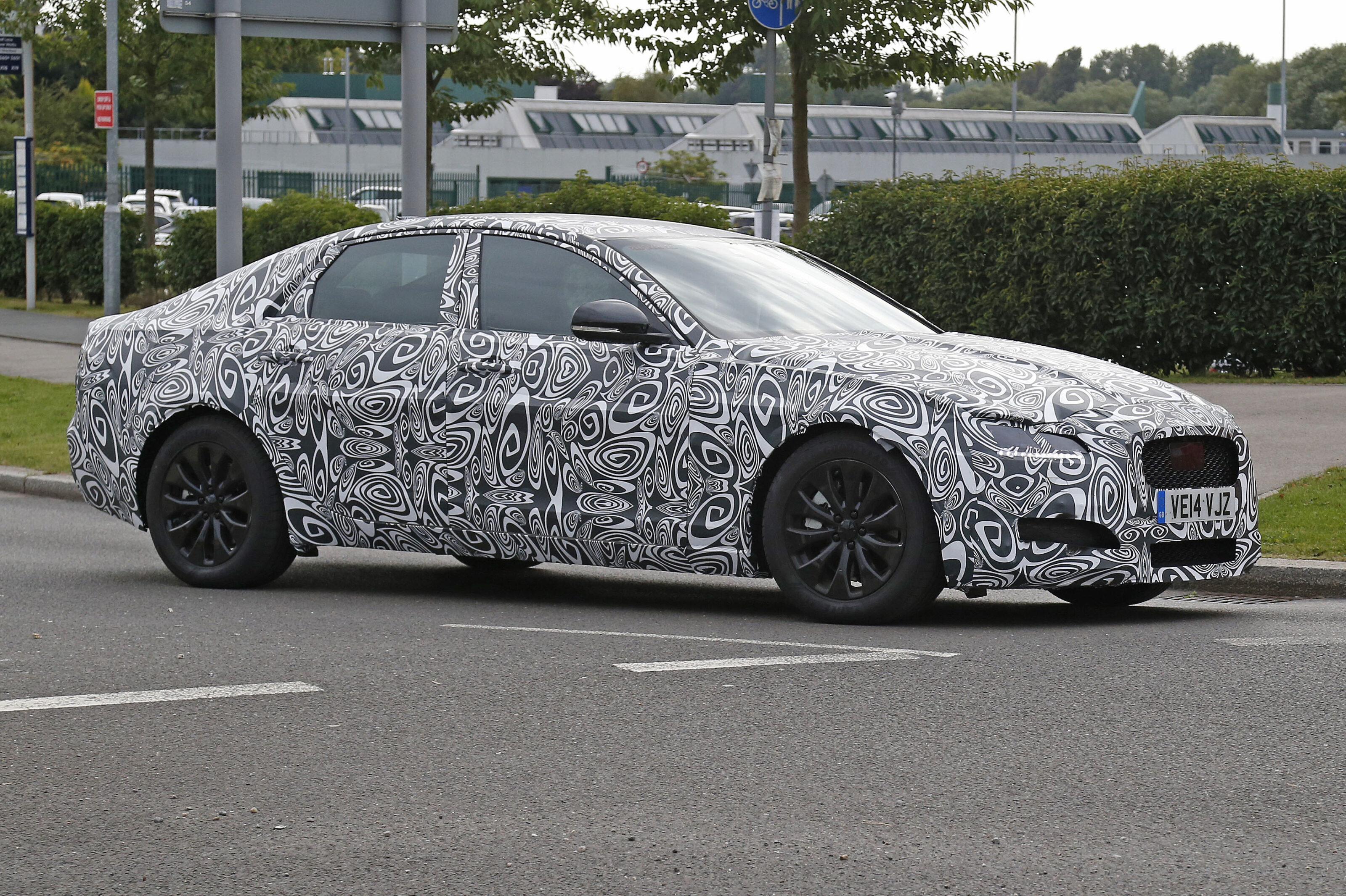 Jaguar XF (2015)