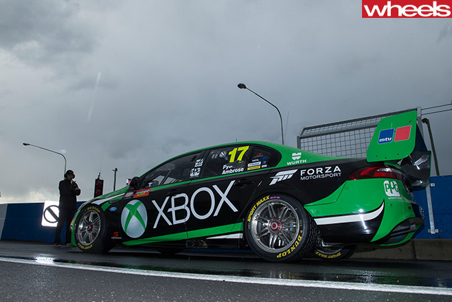 Ford -V8-Supercar -car