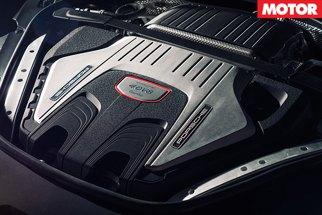 2017 Porsche Panamera Turbo engine