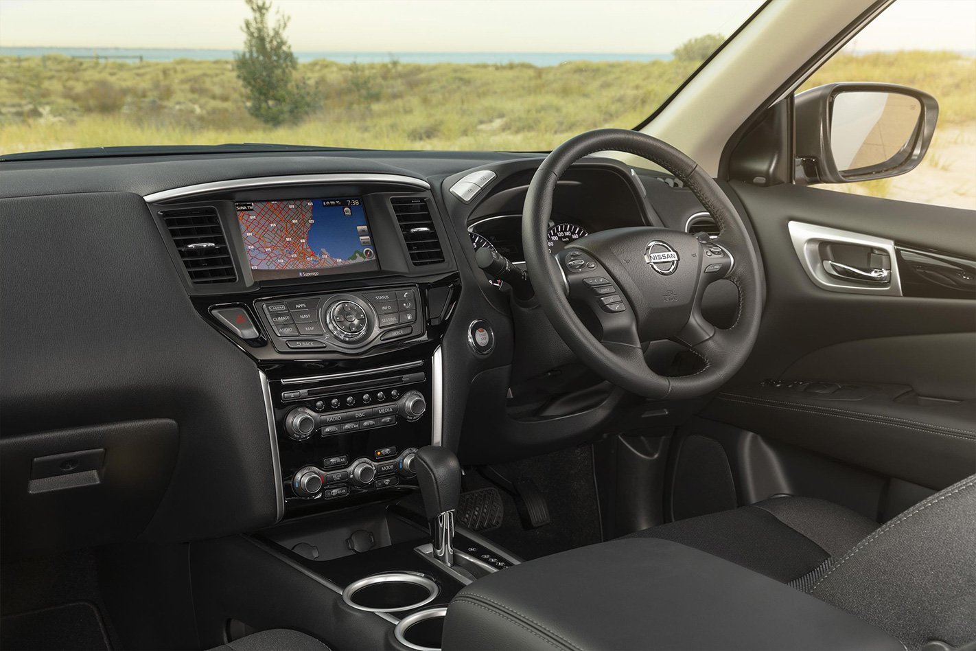 nissan pathfinder st