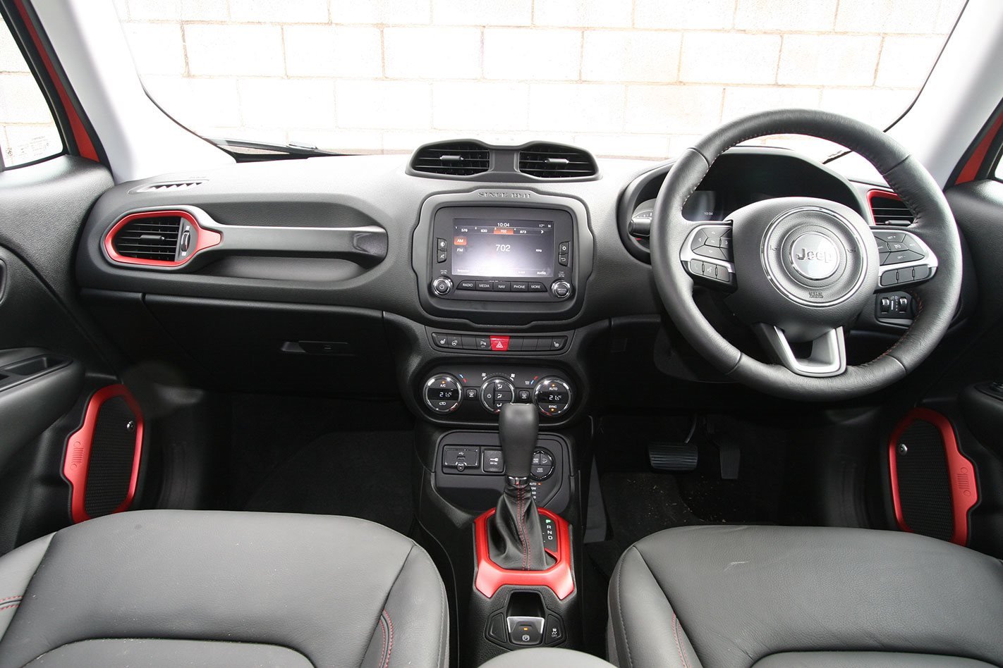 Jeep Renegade Trailhawk interior