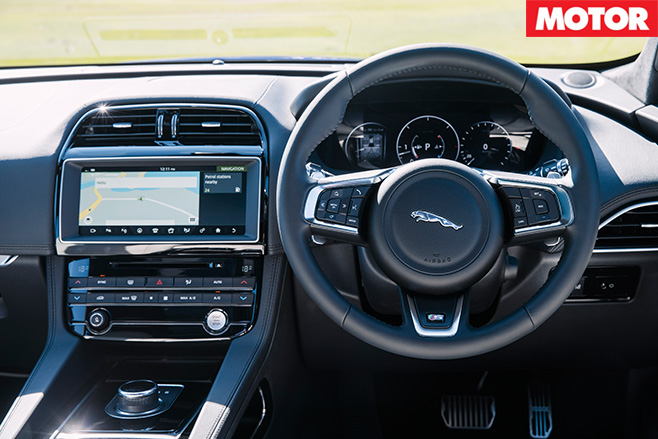 2016 Jaguar F-Pace S 35t interior