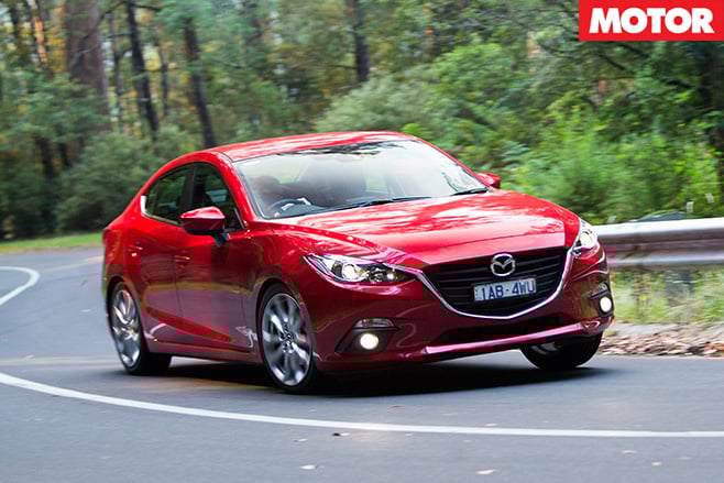 Mazda 3 sp25 turning