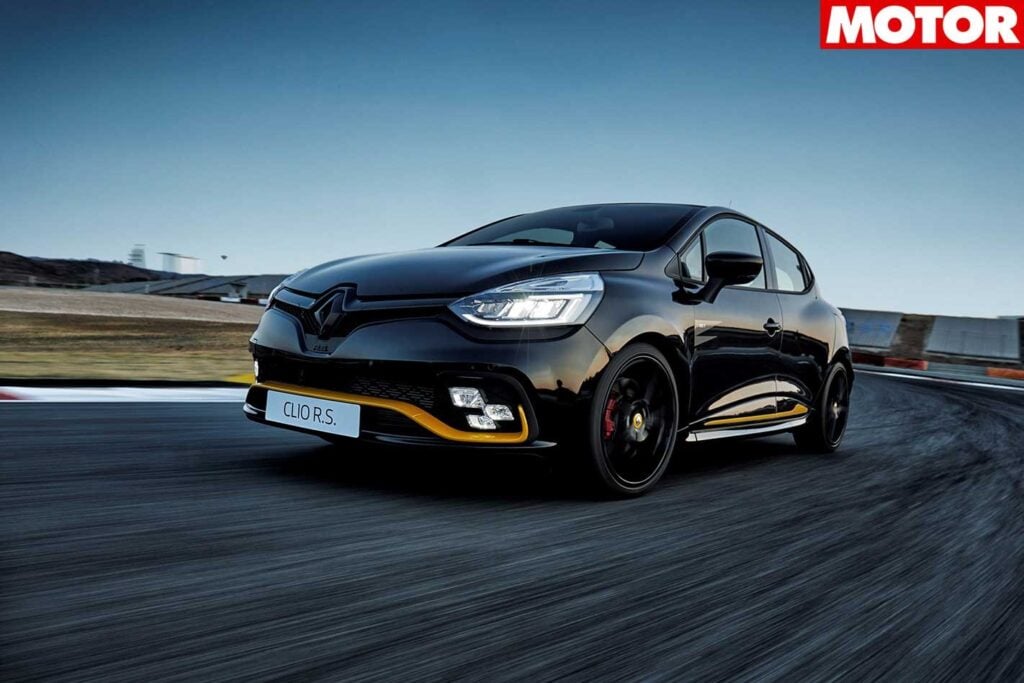 Renault Clio RS18 celebrates 2018 F1 season