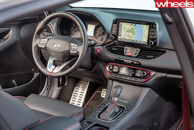 2017-Hyundai -i 30-SR-interior