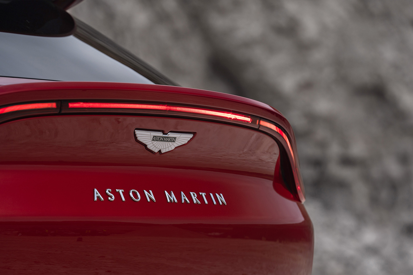 2020 Aston Martin DBX