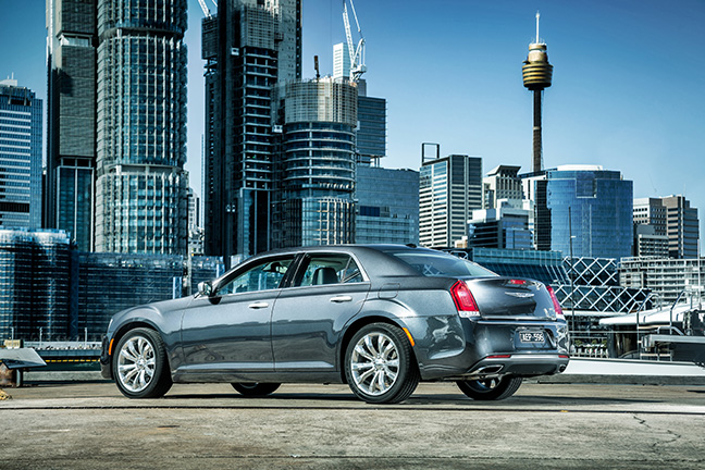 Chrysler -300-3