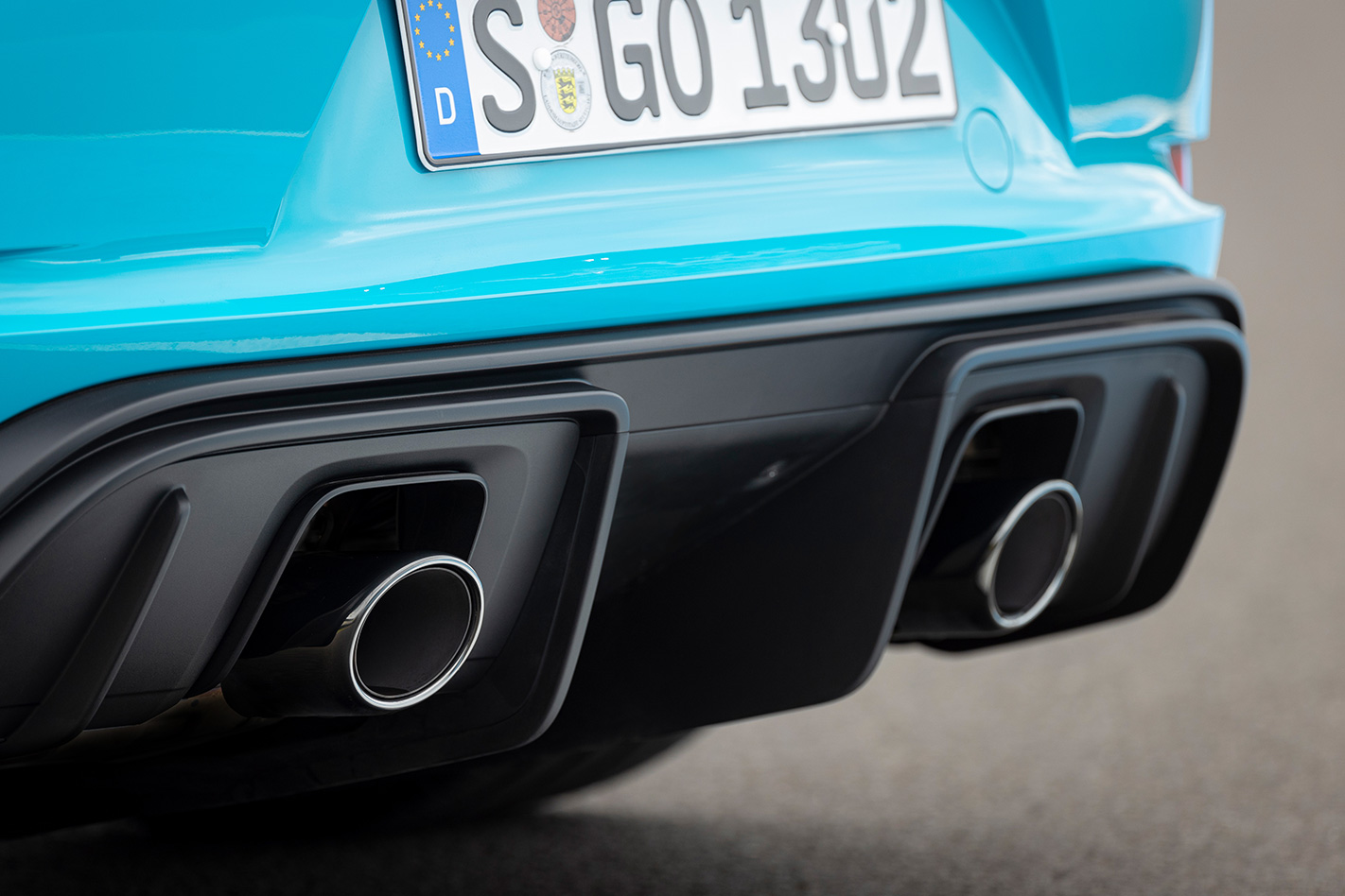 porsche cayman gt4