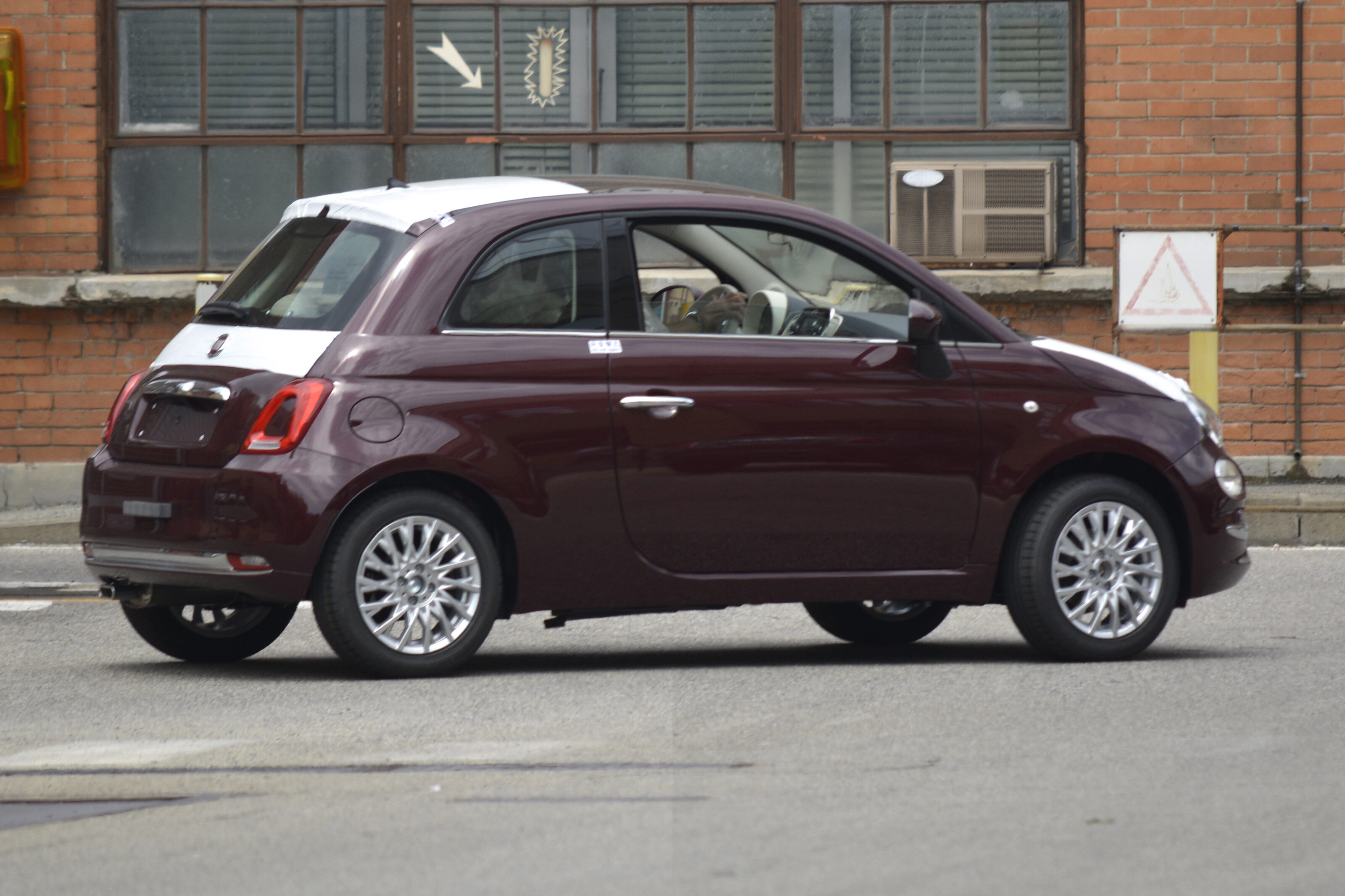 2016 Fiat 500 spy pics