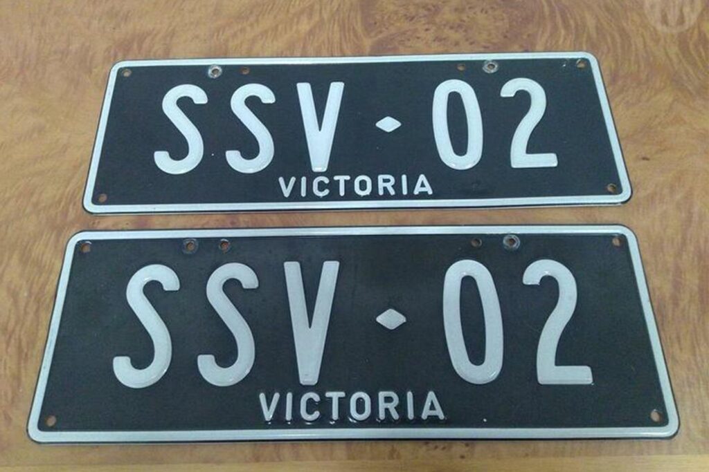 holden number plates