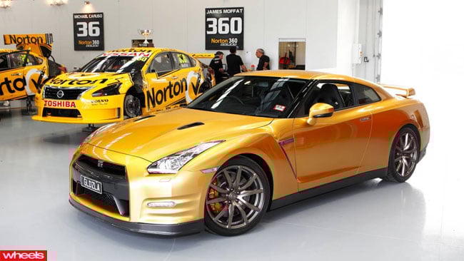Usain Bolt, Nissan GT-R, Usain Bolt Foundation, gold GT-R, Wheels magazine