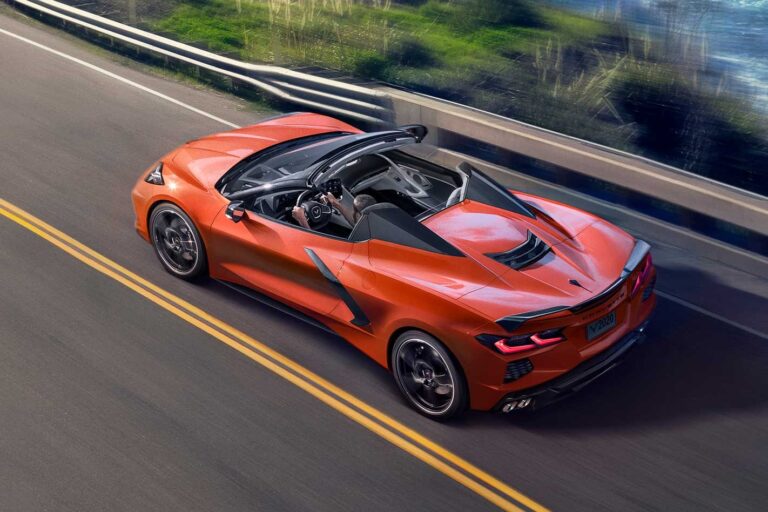 Chevrolet C8 Corvette Stingray Convertible revealed