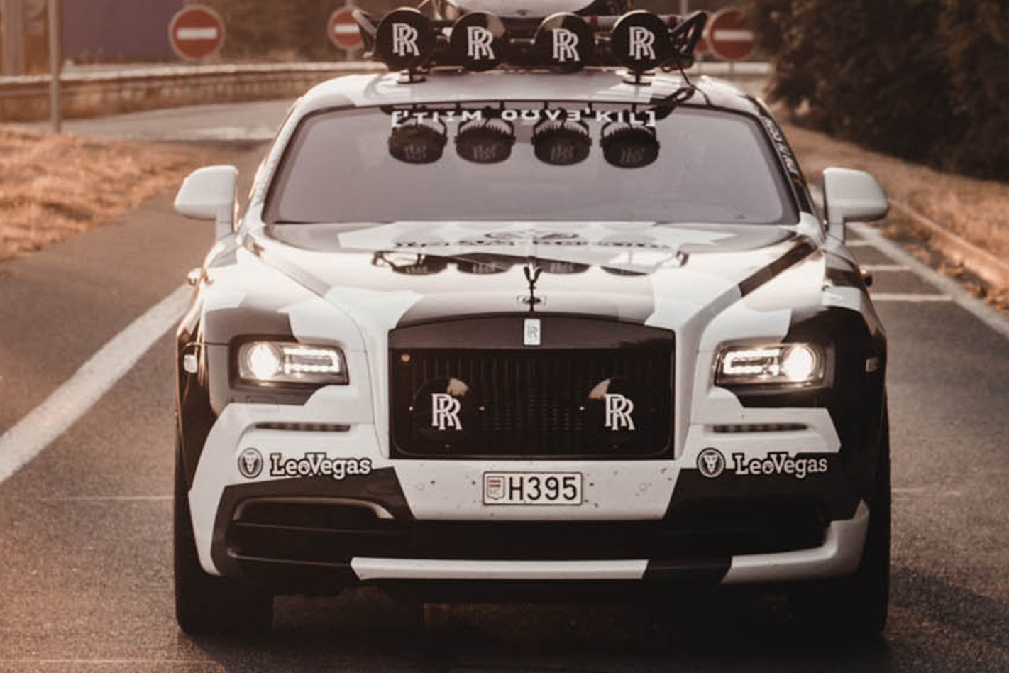 Rolls Royce Wraith George front facing