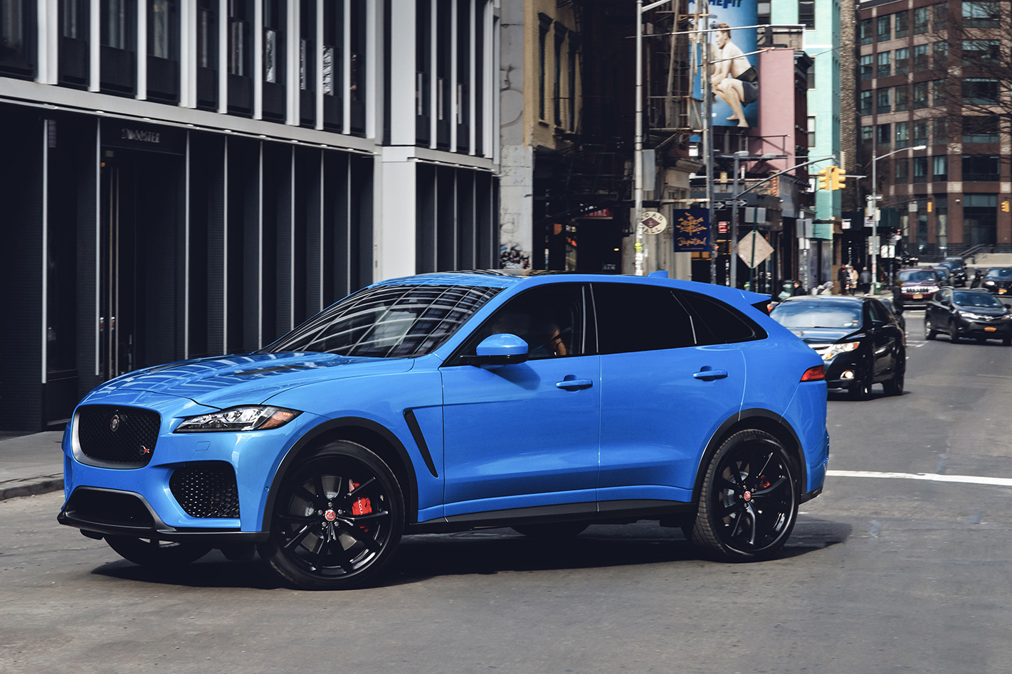 2019 jaguar f-pace SVR