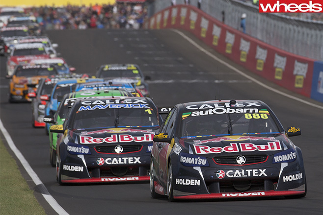 Lowndes -leads -Supercheap -Bathurst -1000
