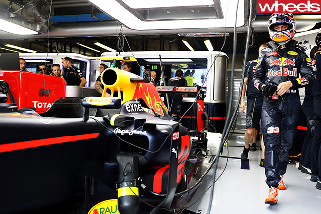 Red -Bull -F1-cars -in -pits