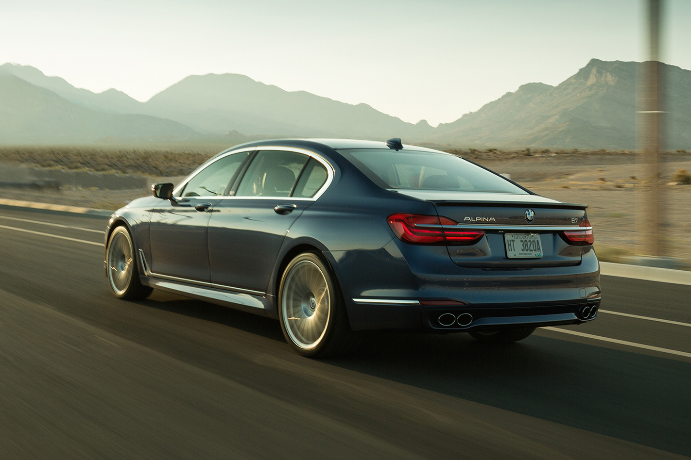 BMW-Alpina-B7-rear.jpg