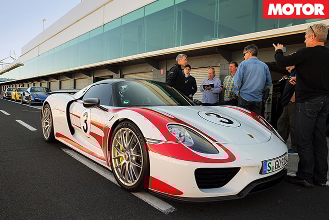 Porsche 918 Spyder front -pits