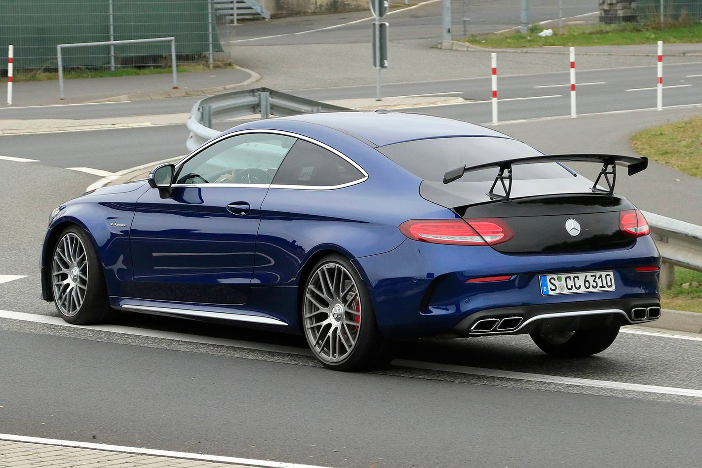 Mercedes-AMG C63 R