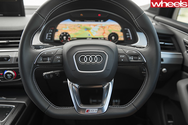 Wheels -tyre -test -car -driving -in -circle