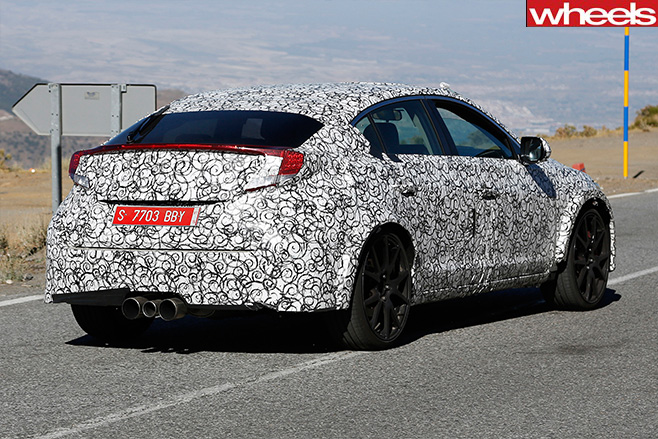 Honda -Civic -Type -R-Spy -rear -side -driving