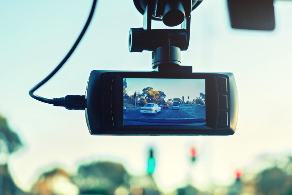Allow parents to access kids dashcam data