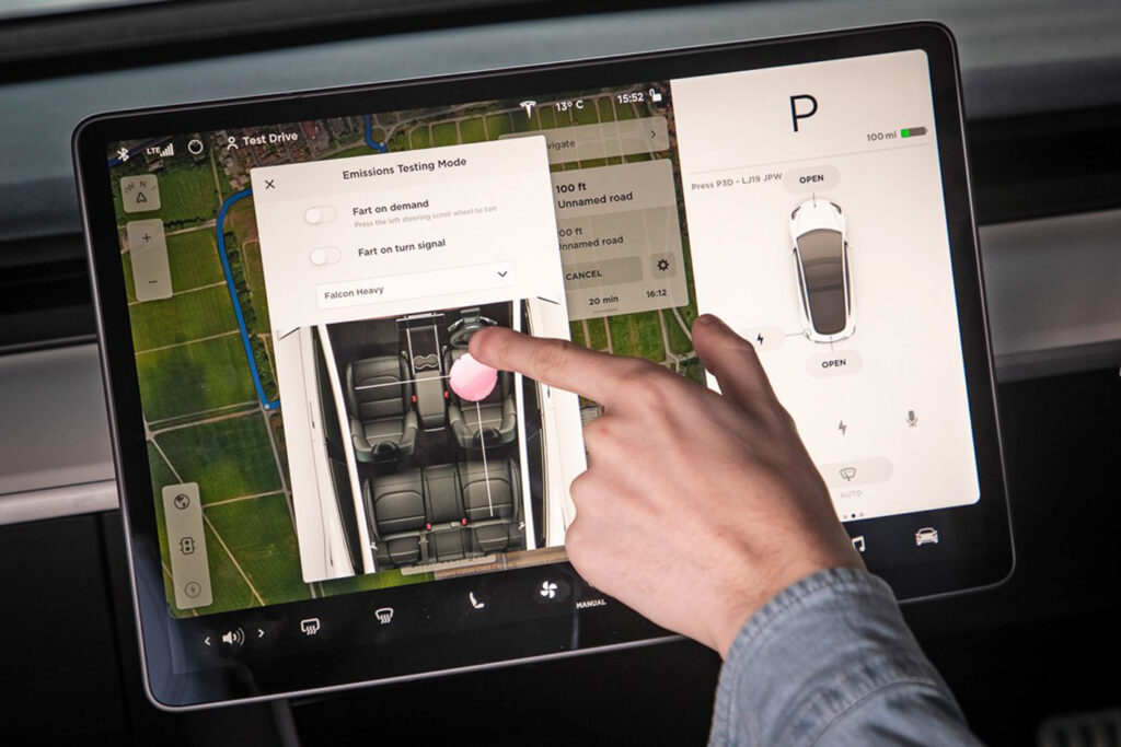 Tesla's Toy Box: how does it work?