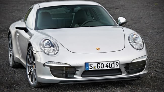 New Porsche 911 breaks out