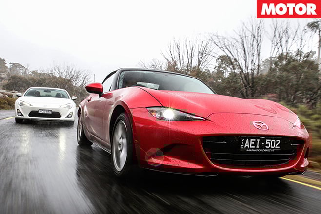 Mx-5 vs 86 gts driving fast