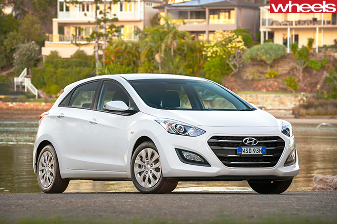 Hyundai -i 30-front