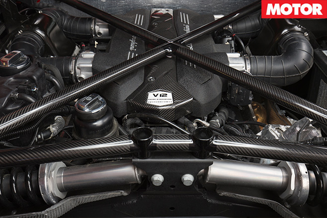 Lamborghini Avendator SV engine