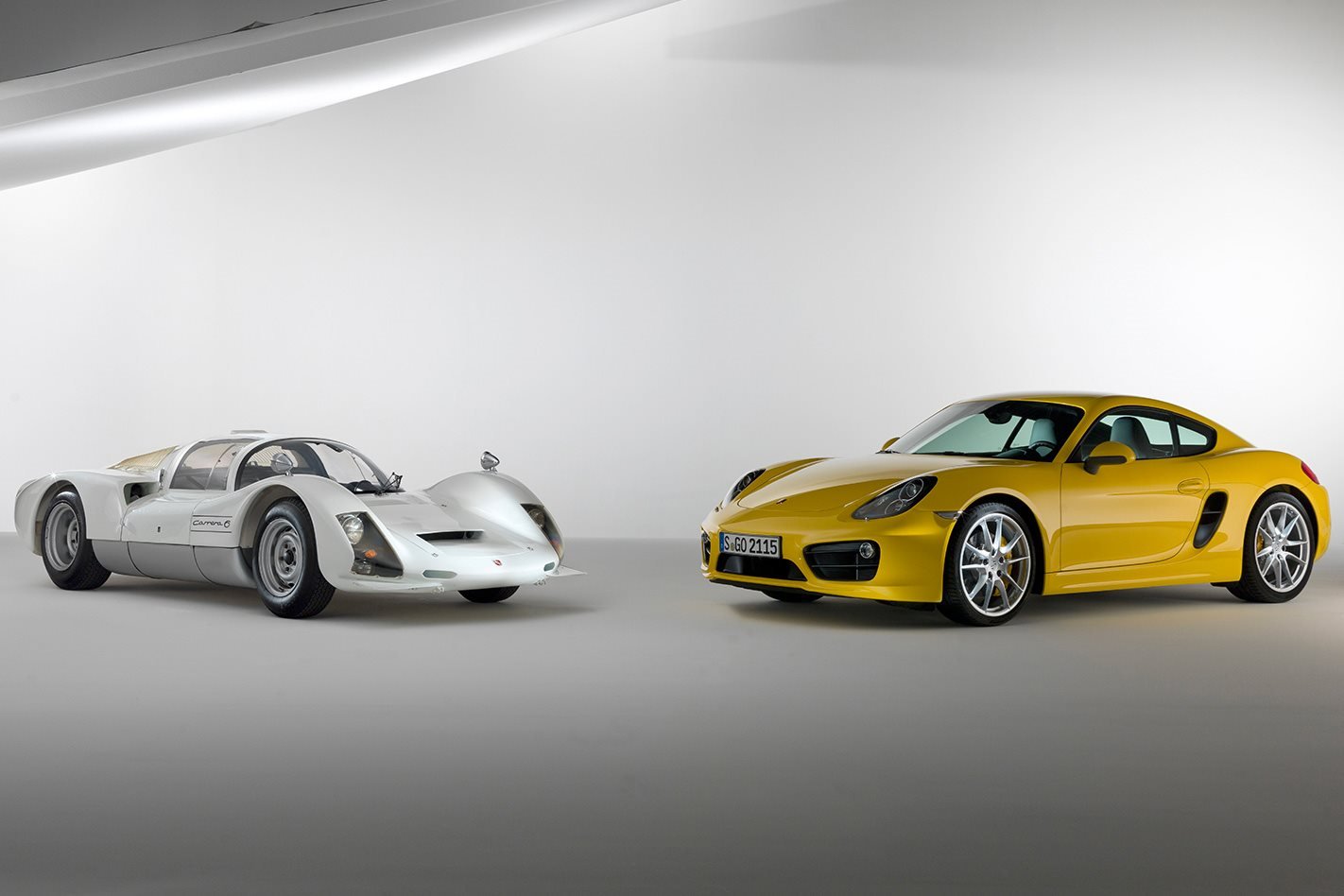 Porsche Cayman S v Carrera 6