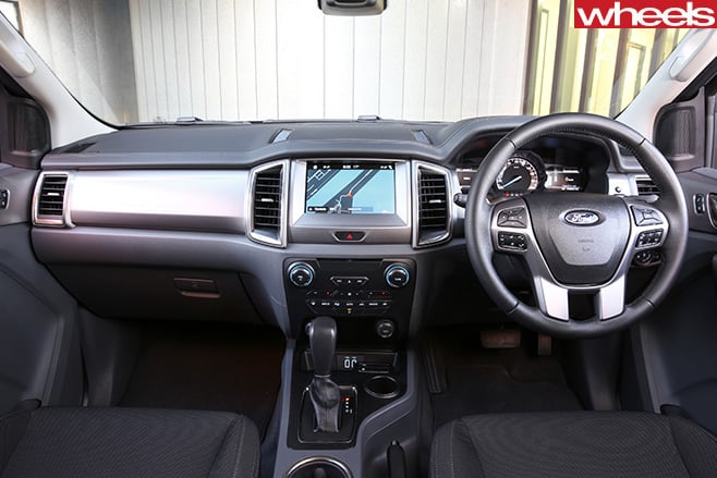 2017-Ford -Everest -RWD-interior
