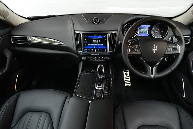 2017 Maserati Levante interior