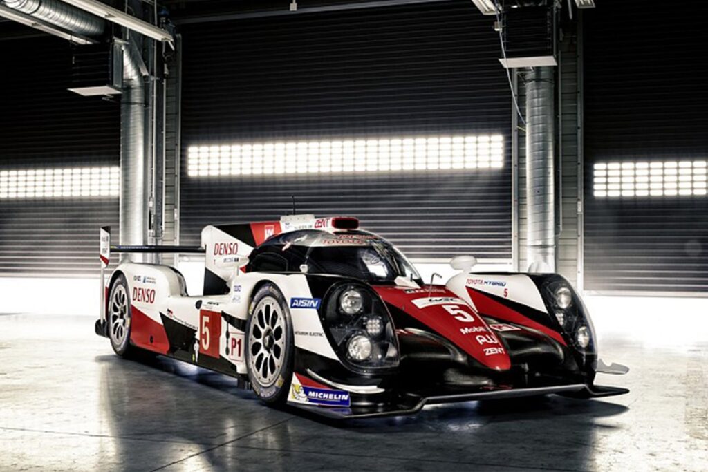Toyota TS050 LMP1 racer revealed