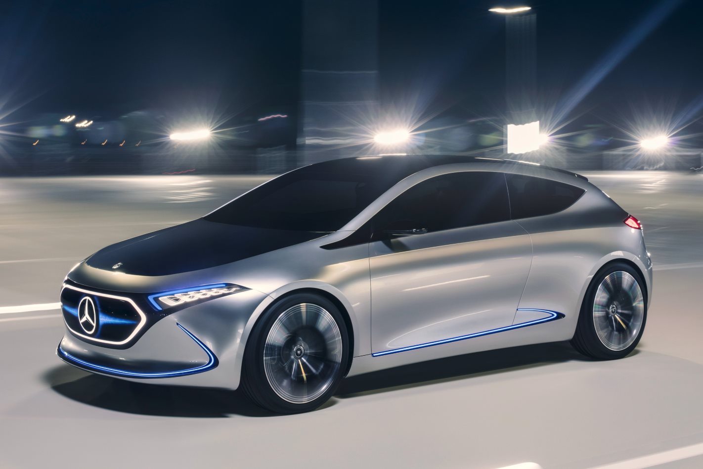 Mercedes EQA hatch concept