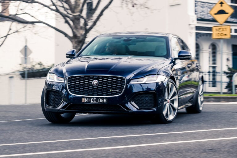 2021 Jaguar XF R-Dynamic HSE P300 AWD review feature