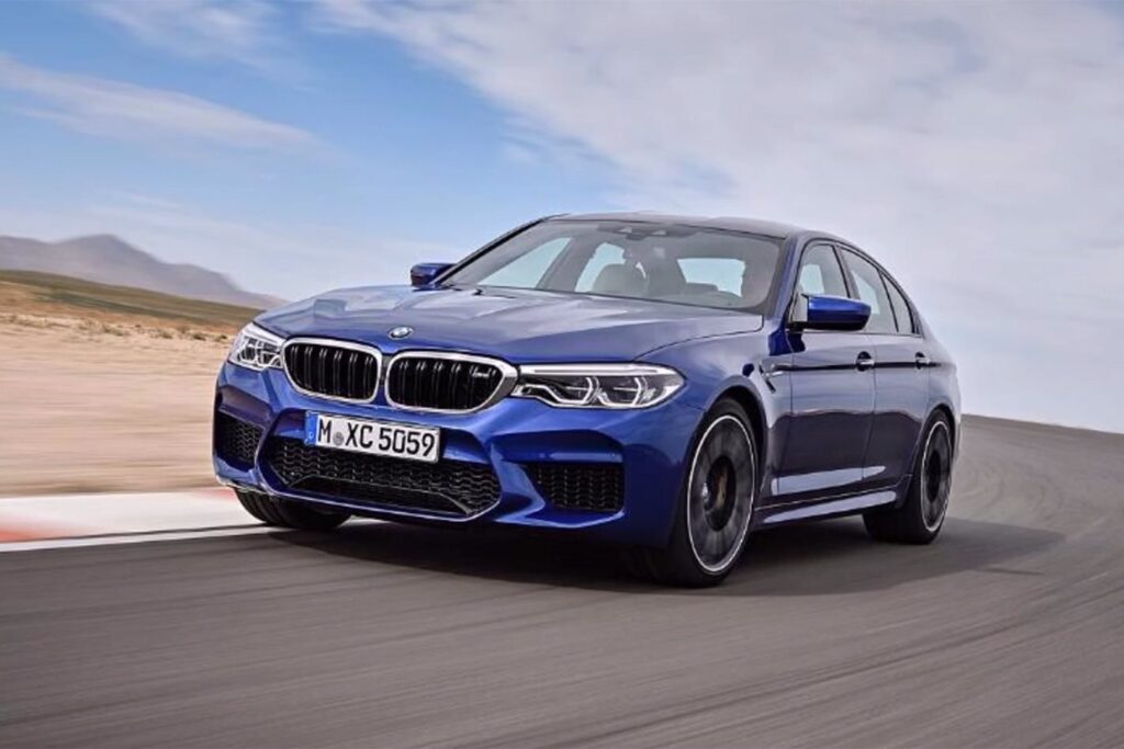 BMW M5 hires_main
