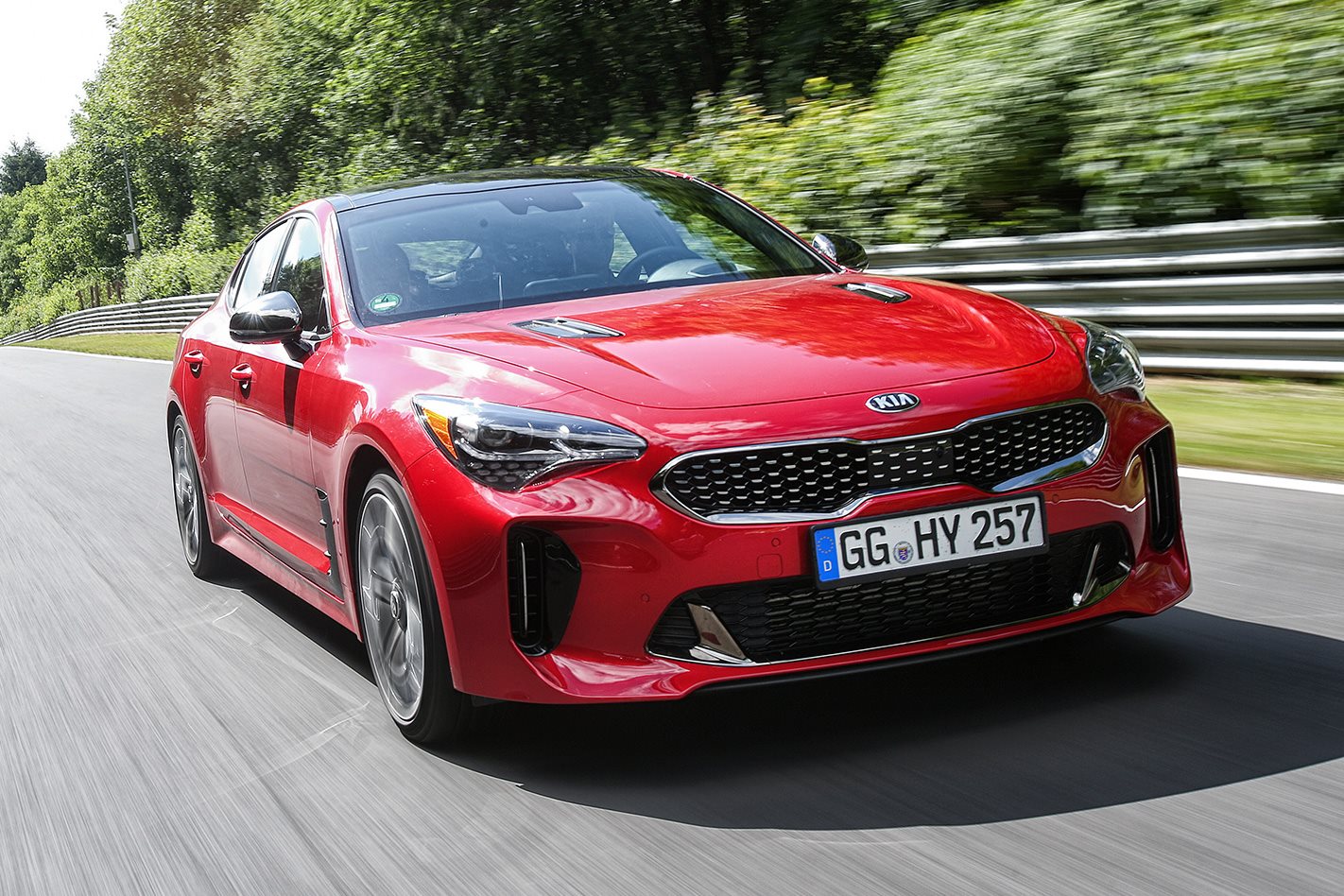 2018 Kia Stinger V6 features announced