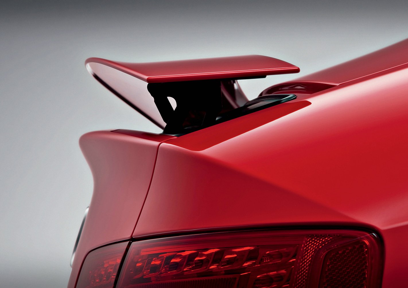 2010 Audi RS5 spoilers
